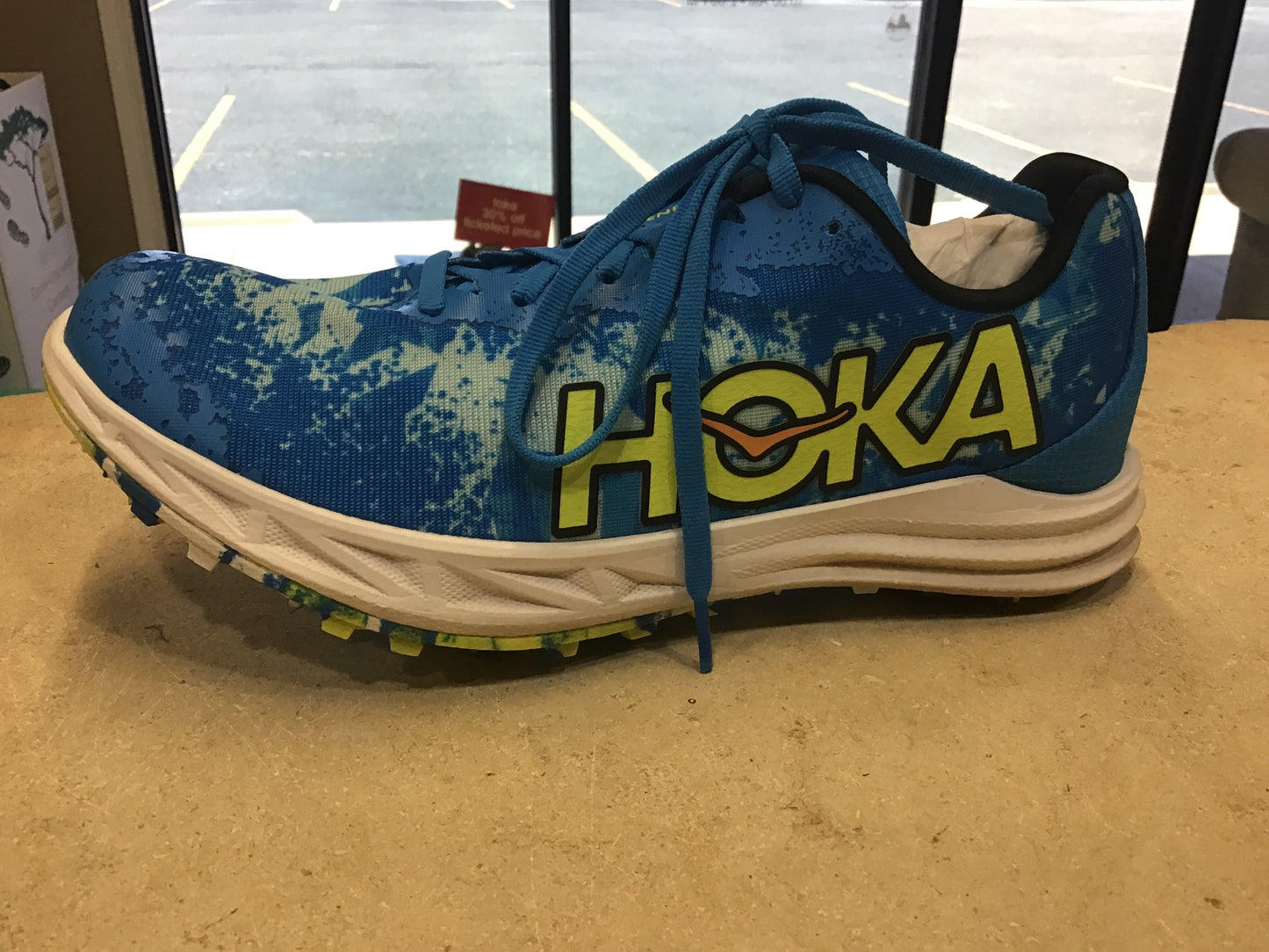Hoka Crescendo XC spike