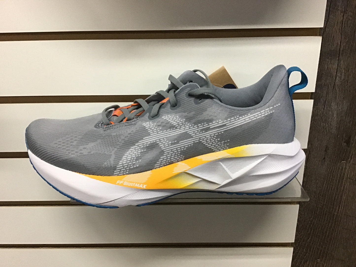 ASICS Novablast 5 (M)